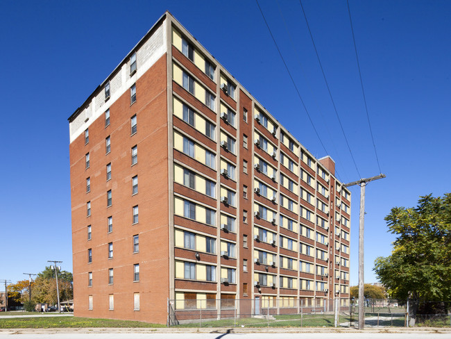 Lakeview Apartments in East Chicago, IN - Building Photo - Building Photo