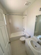 612 SW 11th St in Homestead, FL - Building Photo - Building Photo
