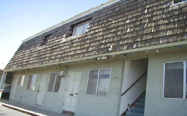 Country Squire Mobile Estates -5.71 acres in Stockton, CA - Building Photo