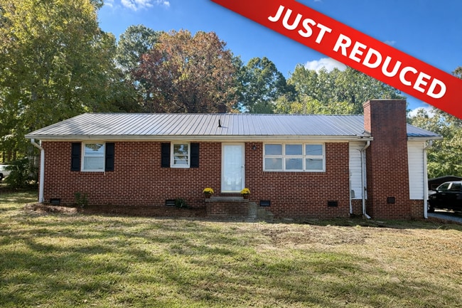 property at 3015 County Farm Rd