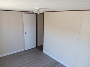570 Banjo Way in Newport, TN - Building Photo - Building Photo