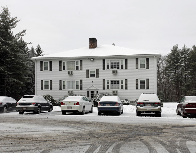 97 Center Rd in Shirley, MA - Foto de edificio - Building Photo