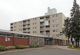 Katlena's Palace in Oshawa, ON - Building Photo - Building Photo