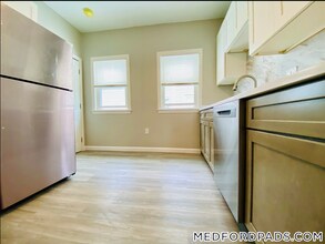 85 Albion St in Medford, MA - Building Photo - Building Photo
