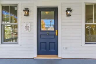 134 Rowayton Ave in Norwalk, CT - Building Photo - Building Photo