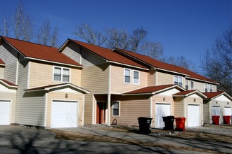 Harbor Bay Townhomes in Elizabeth City, NC - Building Photo - Other