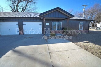 14974 S 305th E Ave in Coweta, OK - Foto de edificio - Building Photo
