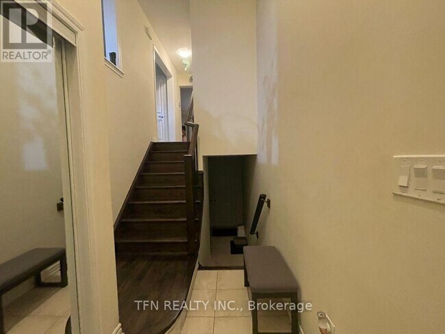 41 Baycliffe Cres in Brampton, ON - Building Photo - Building Photo