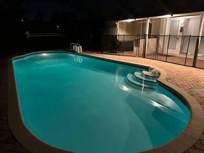 property at 2524 Gulfstream Ln