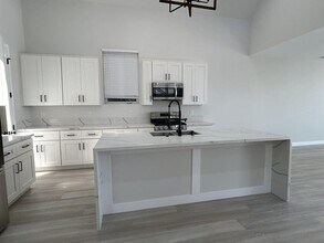 3328 B St in San Diego, CA - Building Photo - Building Photo