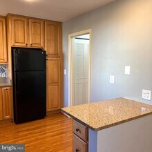 3274 Applegate Ct in Annandale, VA - Building Photo - Building Photo