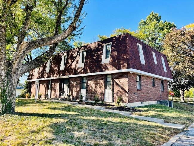 8804 Kaill Rd in Pleasant Valley, MO - Building Photo - Building Photo