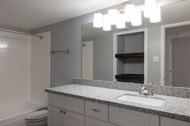 Belmont Place/La Fontaine