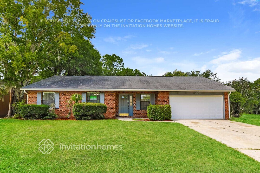 10206 Walnut Bend N in Jacksonville, FL - Building Photo