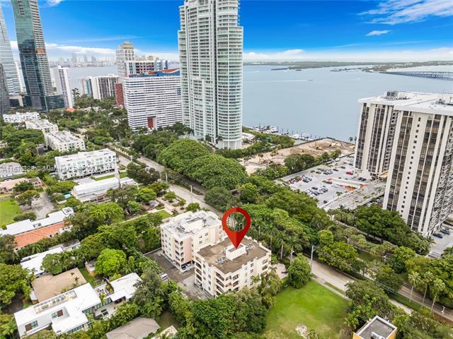 1834 Brickell Ave, Unit 33 in Miami, FL - Building Photo - Building Photo