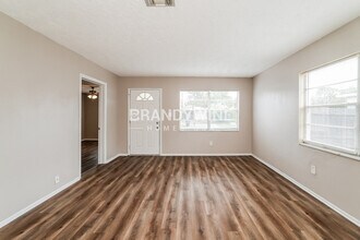 11780 129th Ave N in Largo, FL - Building Photo - Building Photo