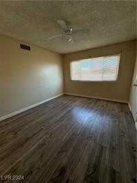 7010 Mountain Moss Dr in Las Vegas, NV - Building Photo - Building Photo