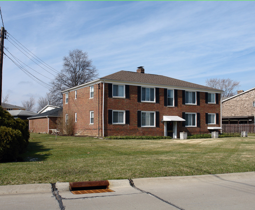 206 Kenridge Rd in Akron, OH - Building Photo