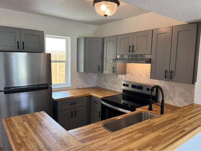 property at 1701 Johanna Dr