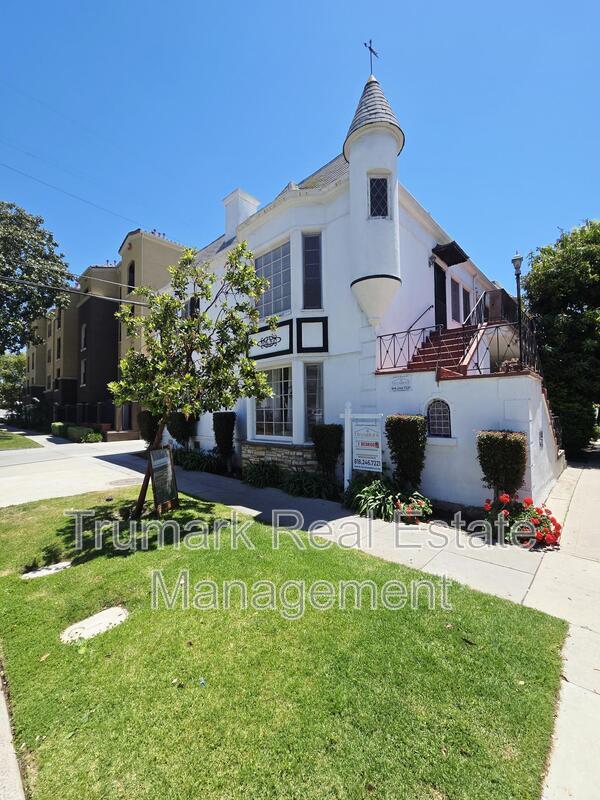 property at 410 E Harvard St
