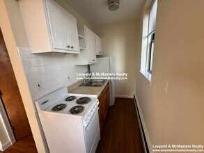 71 Brighton Ave, Unit 207 in Boston, MA - Foto de edificio - Building Photo