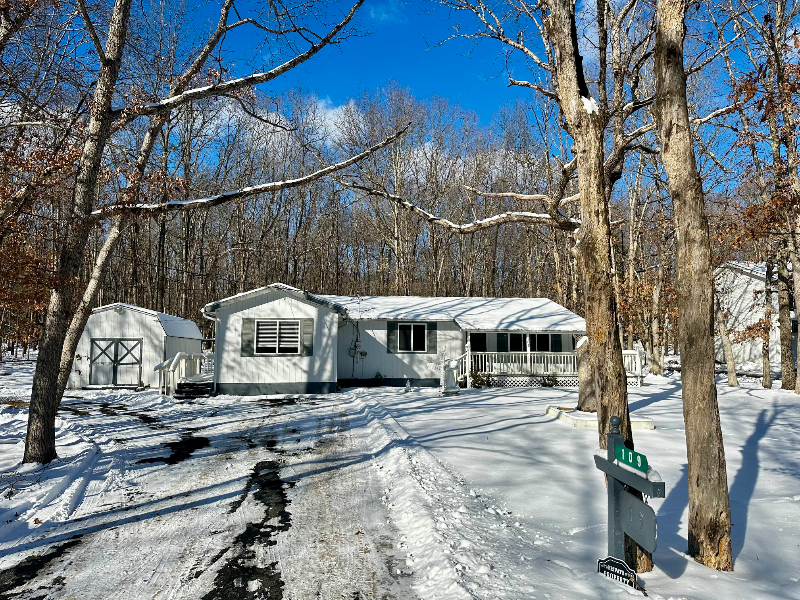 109 Sassafras Rd in Albrightsville, PA - Building Photo