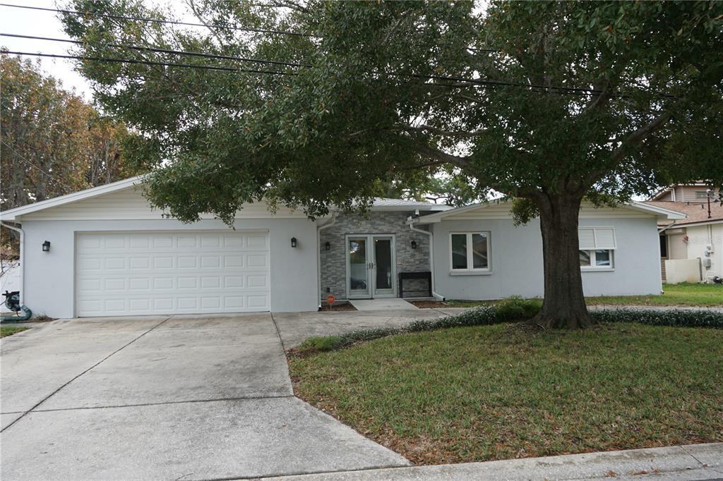 12946 88th Ave in Seminole, FL - Building Photo