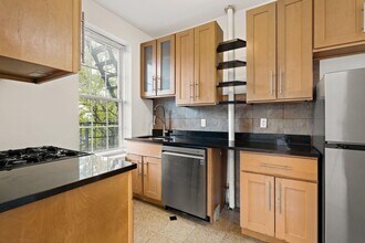 2677 John F. Kennedy Blvd in Jersey City, NJ - Building Photo - Building Photo