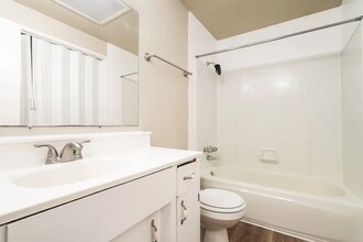 14718 104th Ave E in South Hill, WA - Building Photo - Building Photo