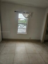 2952 NW 5th Ave in Miami, FL - Building Photo - Building Photo