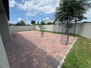 5300 Pavia Dr in St. Cloud, FL - Building Photo - Building Photo
