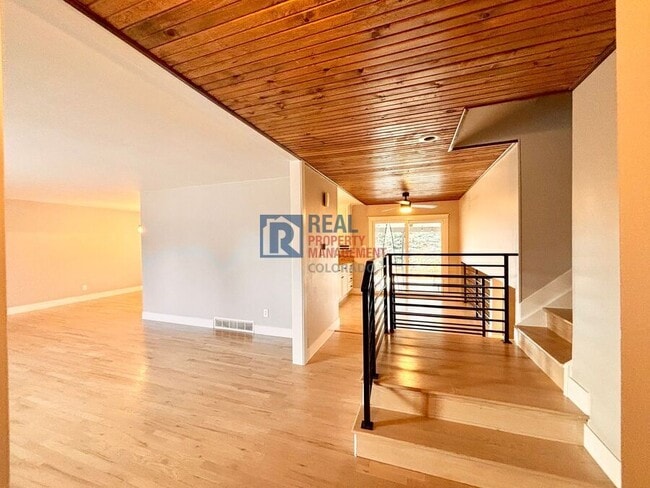 property at 7361 S Quince St