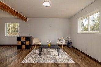 5005 E Big Rock Dr in Wasilla, AK - Building Photo - Building Photo