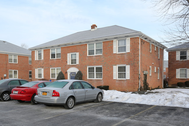 Drexel Hill Apartments in Williamsville, NY - Building Photo - Building Photo