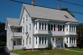 316-318 Commmercial St in Whitman, MA - Building Photo - Building Photo