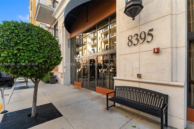 8395 SW 73rd Ave in Miami, FL - Building Photo - Building Photo