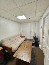 1079 Beacon St, Unit 1 in Brookline, MA - Building Photo - Building Photo