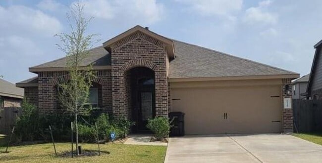 property at 18315 Pin Oak Lake Dr