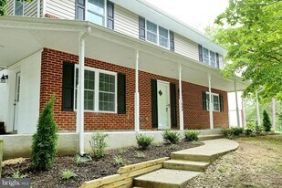 2609 Dakota St in Bryans Road, MD - Building Photo