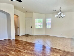 9441 New Utrecht St in Las Vegas, NV - Building Photo - Building Photo