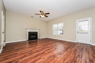 330 Greenway Dr in Covington, GA - Building Photo - Building Photo