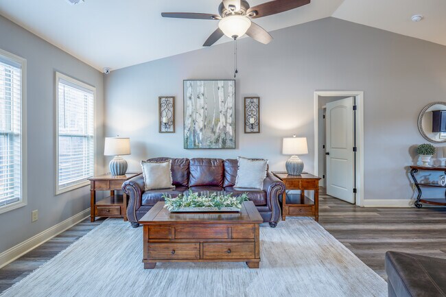 Chandler Reserve Club in Florence, SC - Building Photo - Interior Photo