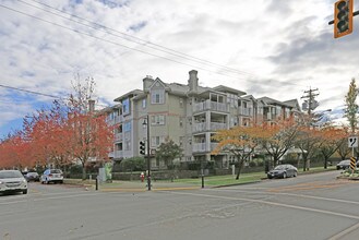 Legion Manor in Maple Ridge, BC - Building Photo - Building Photo