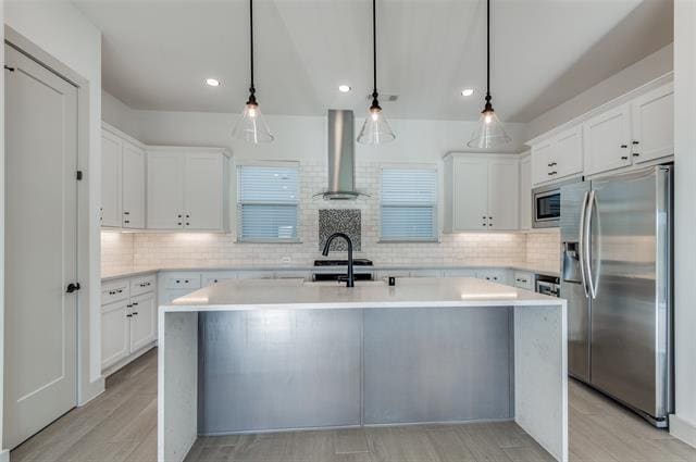 property at 2609 La Altura Ln