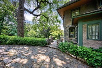 31 Sheldon Pl in Hastings On Hudson, NY - Building Photo - Building Photo