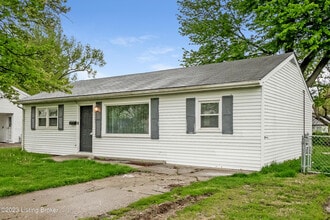 7300 Betsy Ross Dr in Louisville, KY - Building Photo - Building Photo
