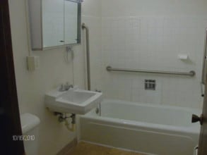 Falls View Apartments in Sioux Falls, SD - Building Photo - Building Photo