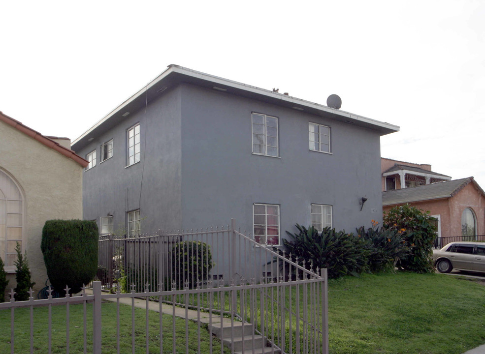 1622 S La Brea Ave in Los Angeles, CA - Building Photo