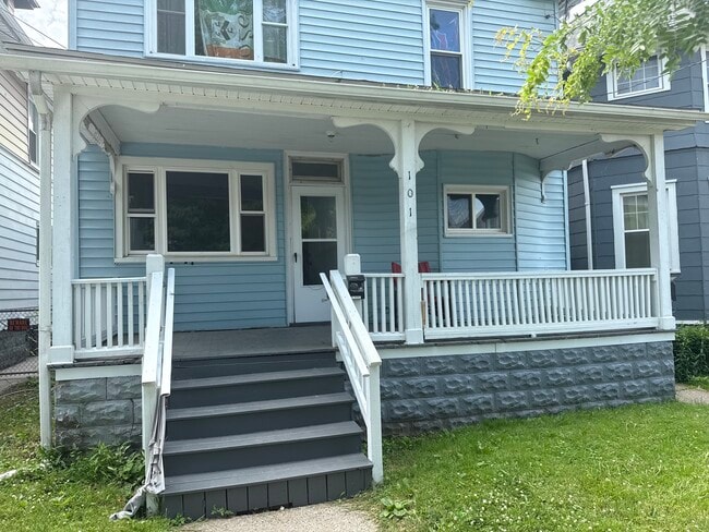 101 Aldrich Pl, Unit Lower