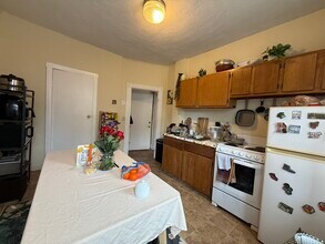 28 S Huntington Ave, Unit 5 in Boston, MA - Building Photo - Building Photo